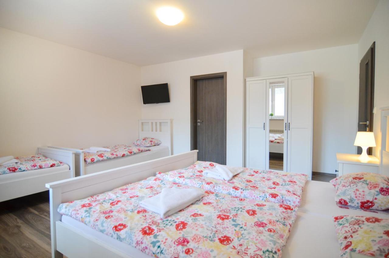 Apartmany Zajecak Zajeci Exterior photo
